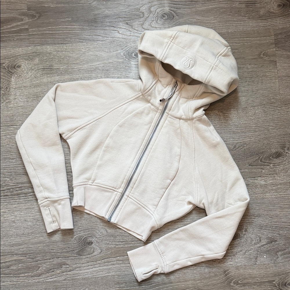 LuLuLemon full zip crop Scuba 2
